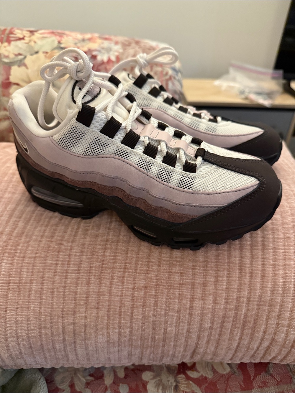 Nike Women’s Air Max 95 Sneakers in White, Brown, and Black. Brand New